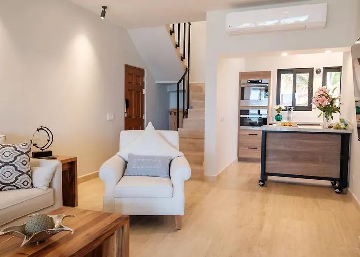 Amazing Beachfront Casa Del Mar Penthouse Apartment