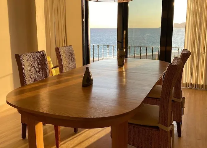 Amazing Beachfront Casa Del Mar Penthouse *