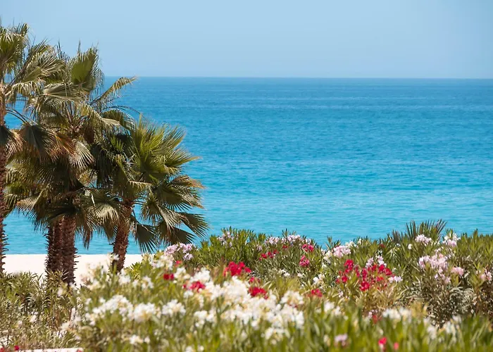Amazing Beachfront Casa Del Mar Penthouse *